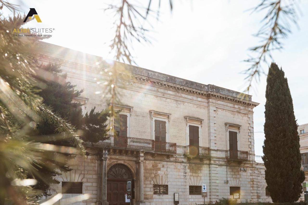 Alibi Suites Suite Museum: Gioiello Con Vista Sul Museo Archeologico Nazionale, Letto E Doccia Con Cromoterapia, Smart Tv, Wifi E A/C Ruvo di Puglia Exteriér fotografie